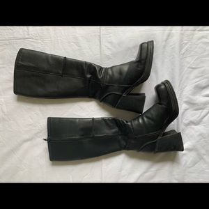 Vintage Aldo square toe midi boots